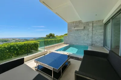Apartamento de tres dormitorios con piscina privada y vistas al mar — The View Phuket By RESAVA