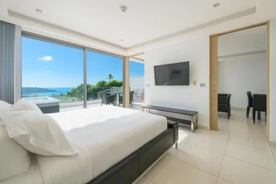Apartamento de dos dormitorios con balcón y vistas al mar — The View Phuket By RESAVA